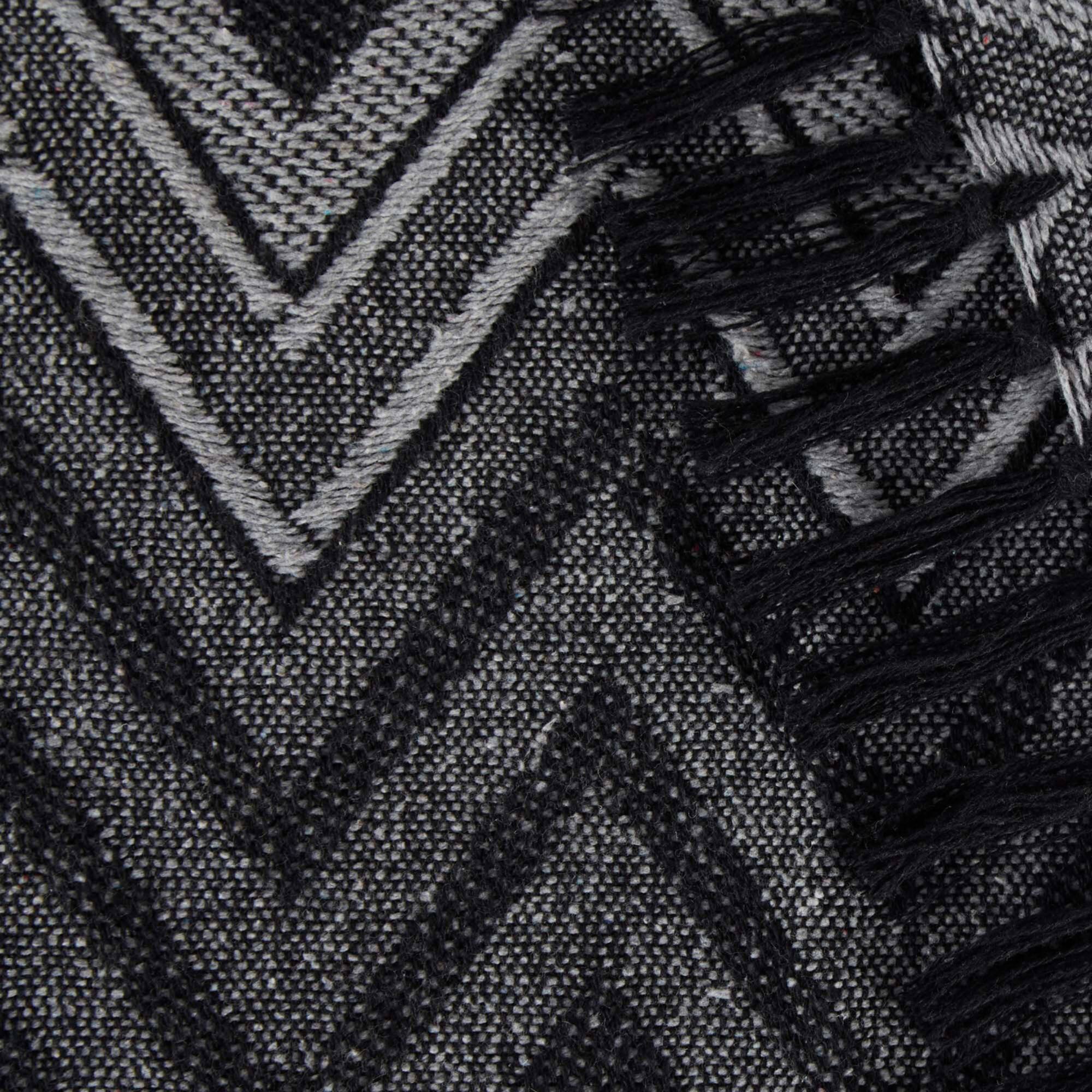 DII® Zig-Zag Chevron Throw